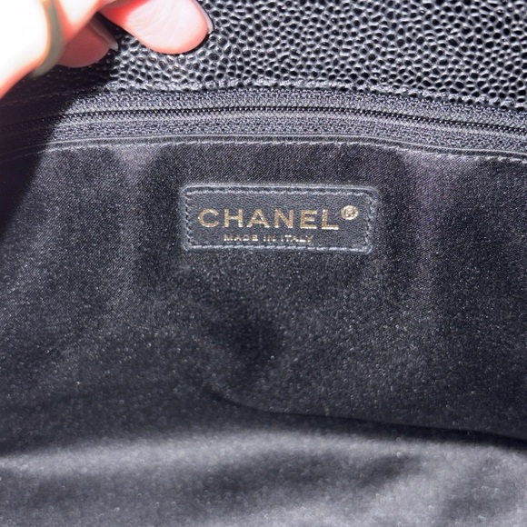 Chanel Grand Shopping Tote - Picture 6 of 17